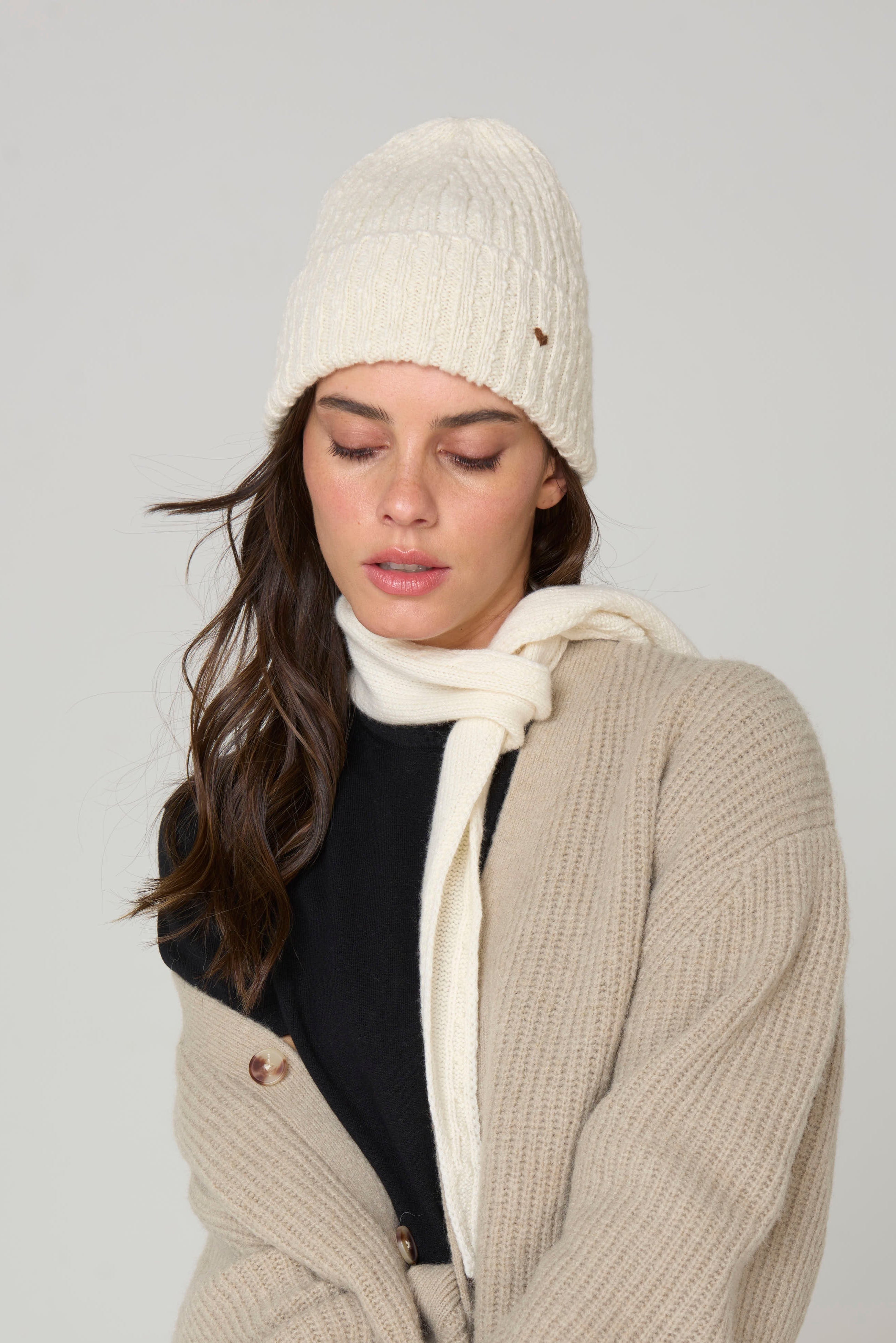 The Rib Beanie – Milk Boucle