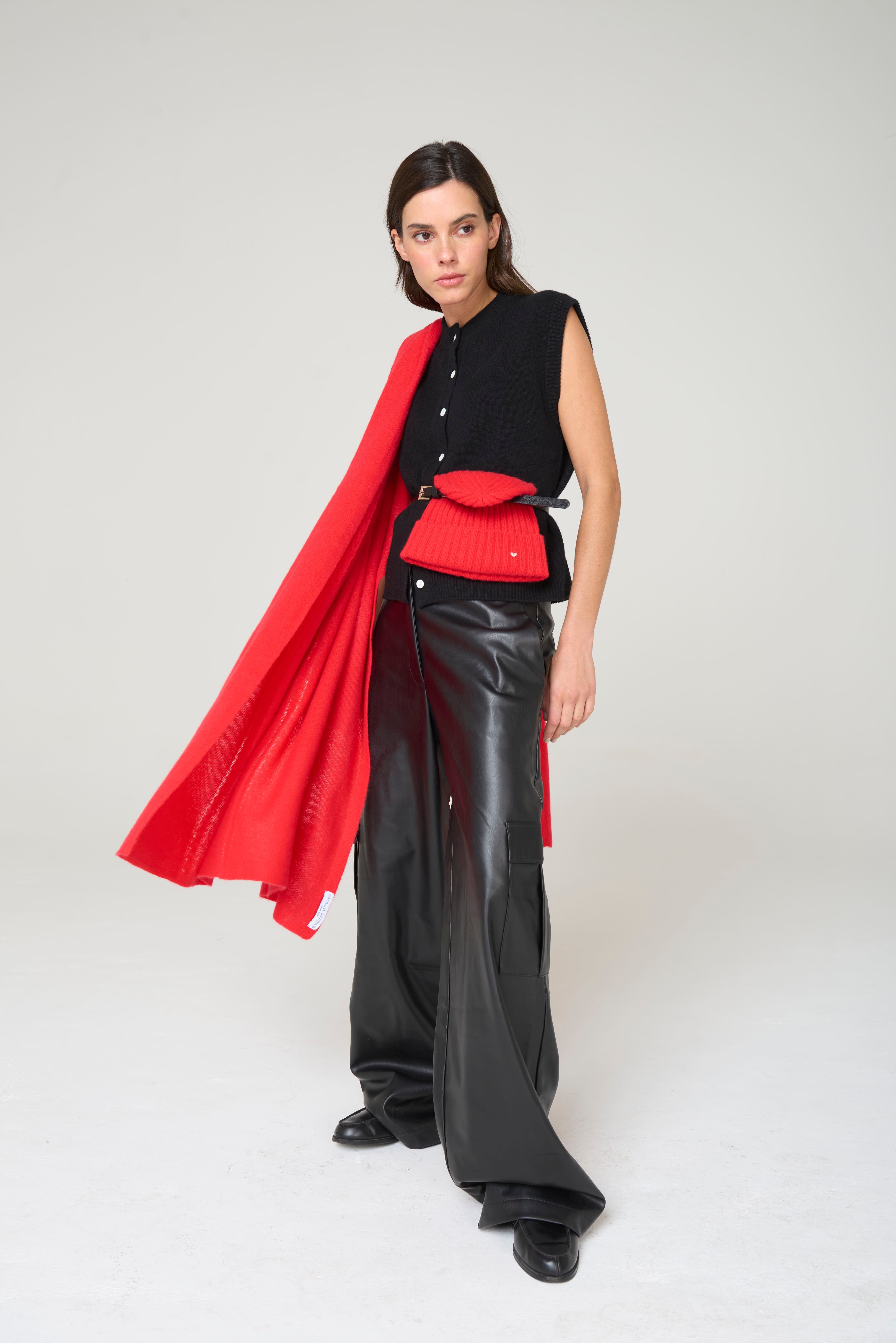 The Rib Beanie – Scarlet