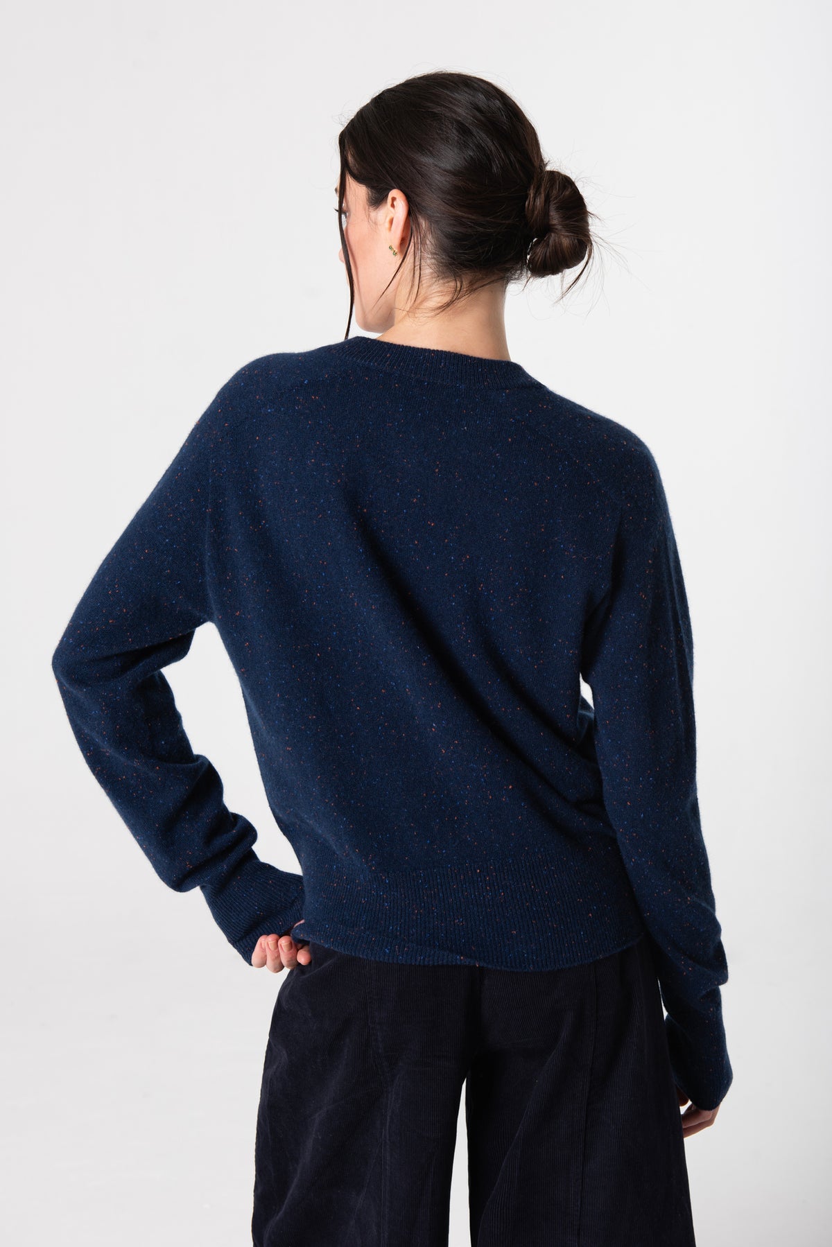 Halle Cardigan in Cashmere - Midnight