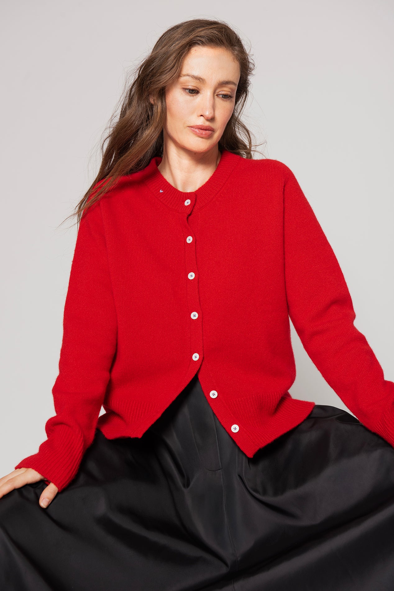 The Button Cardigan - Rouge