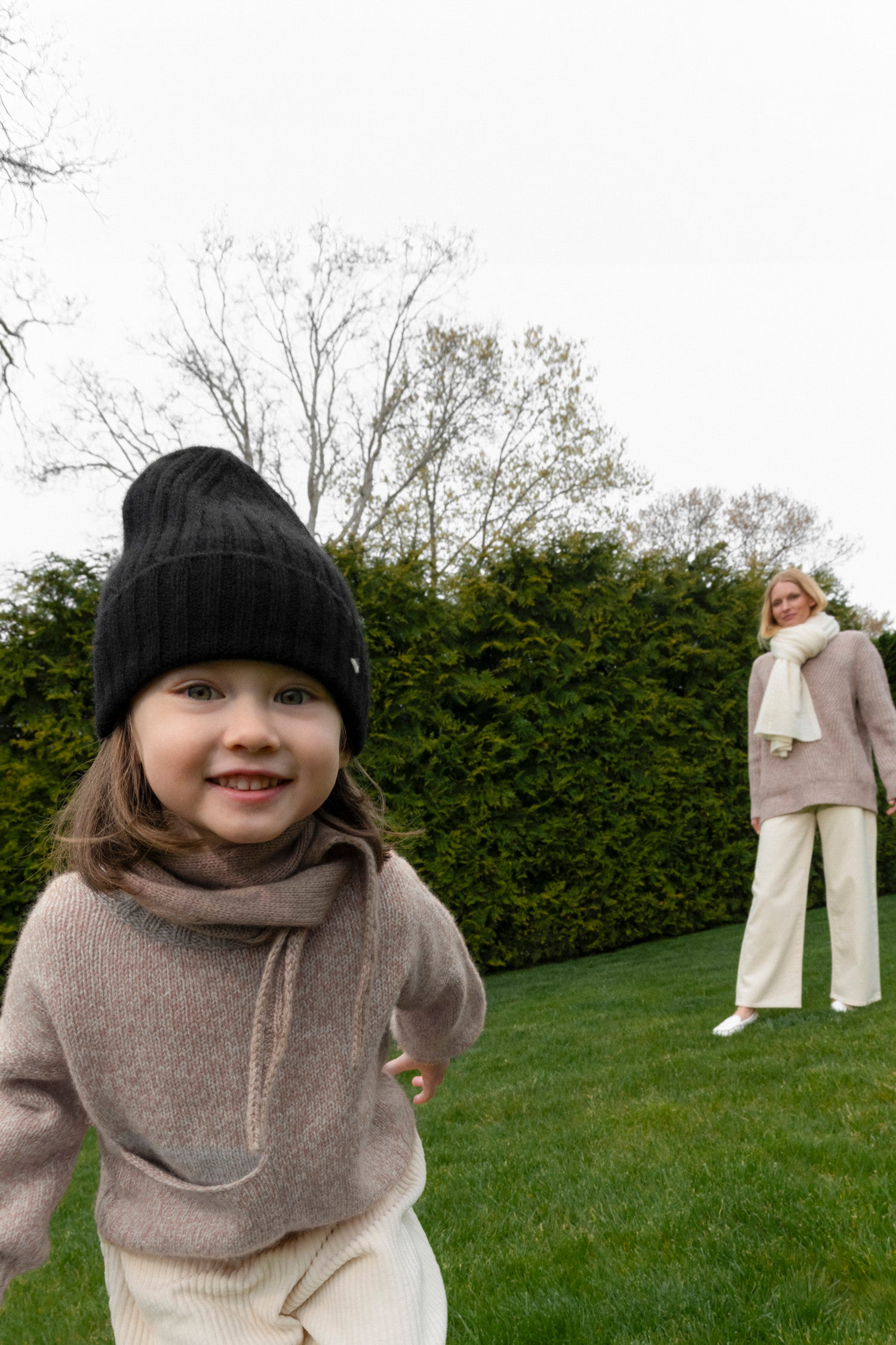 The Kids Rib Beanie – Black