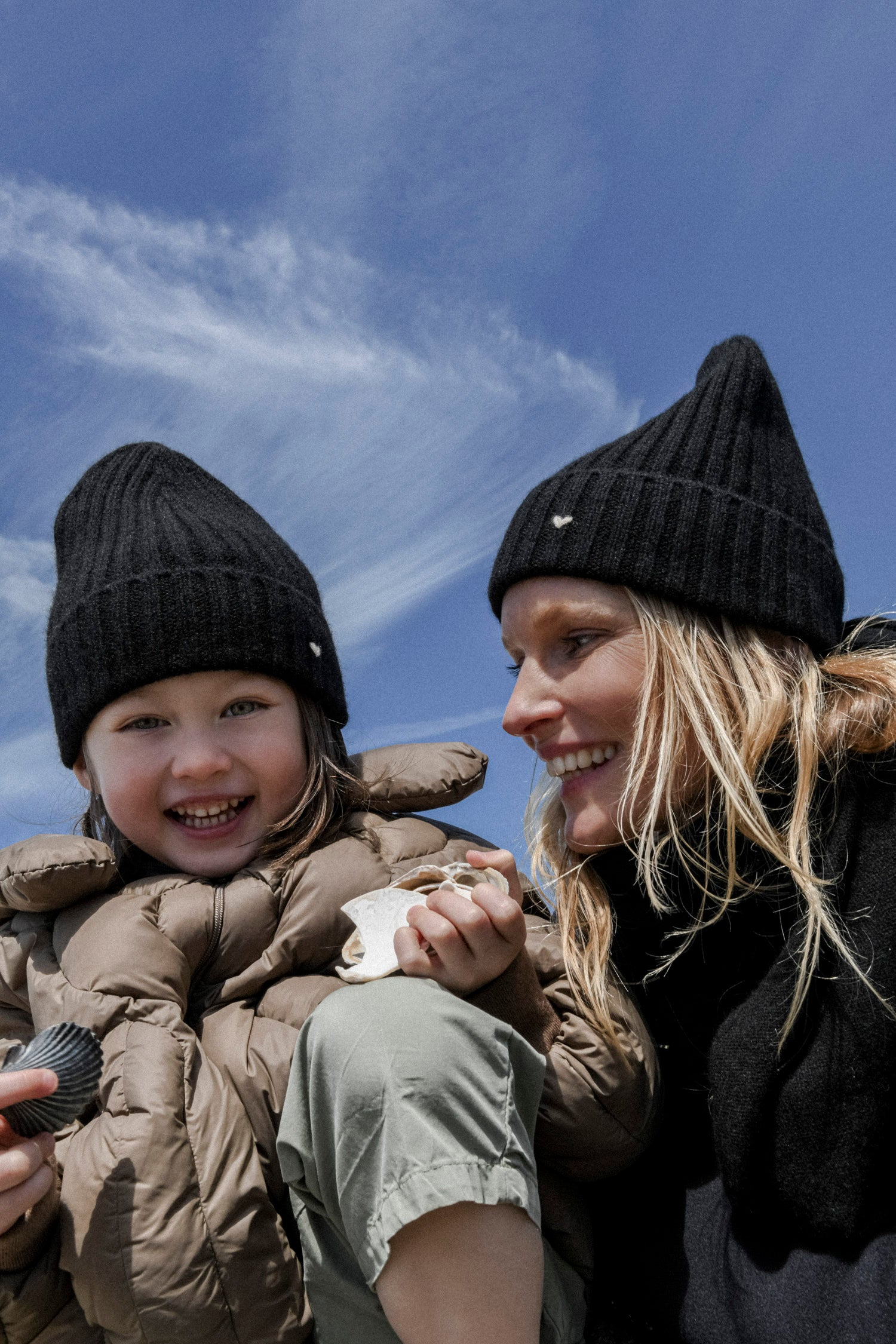 The Kids Rib Beanie – Black