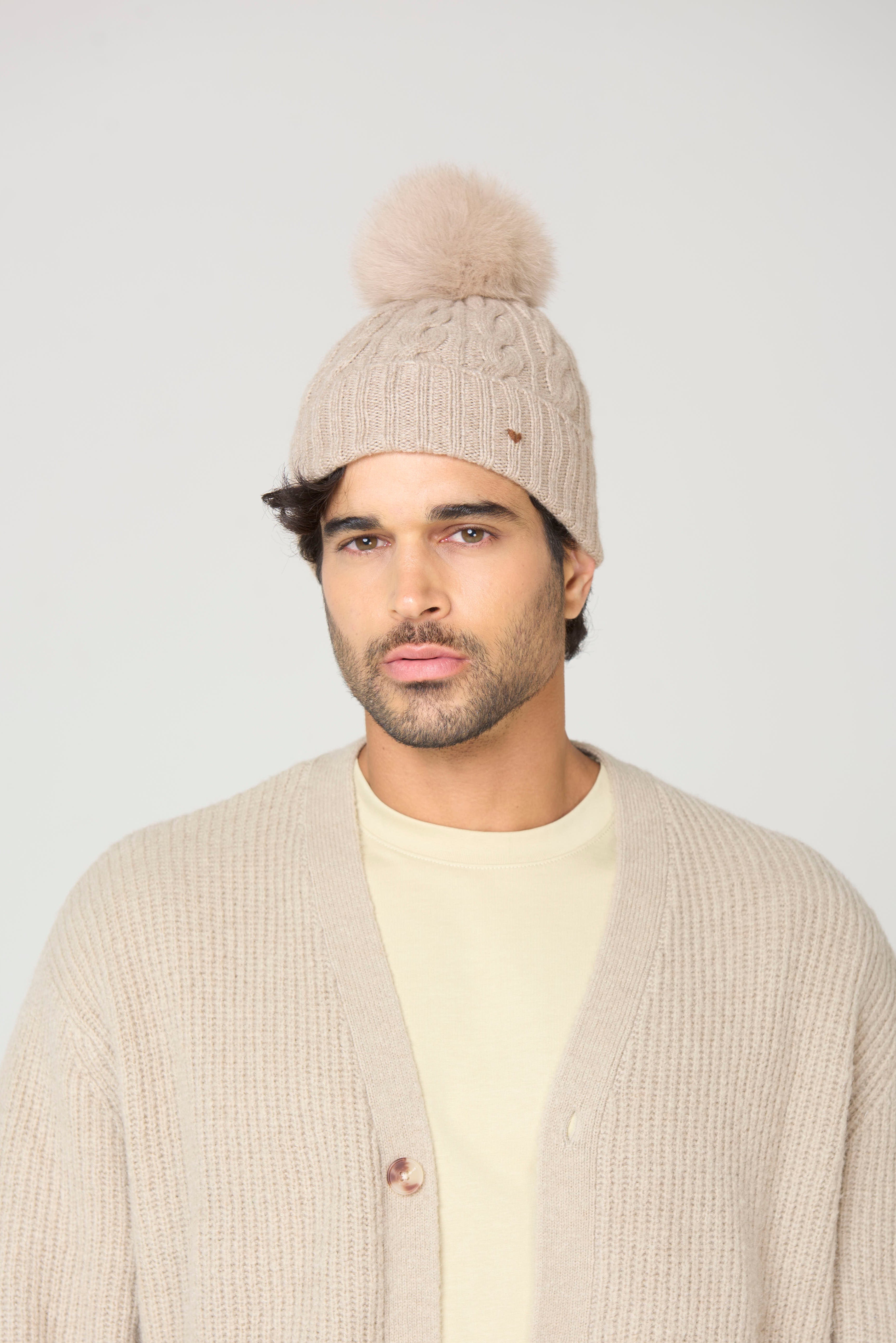 The Cable Beanie – Taupe