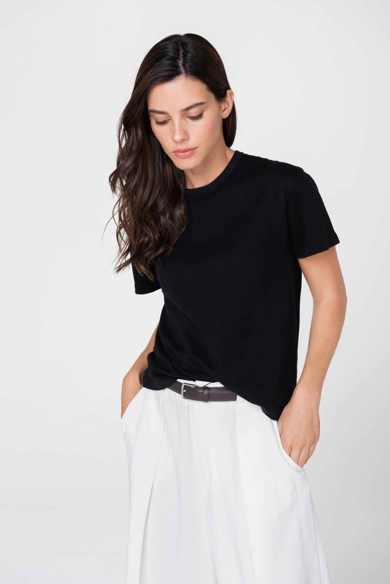 The Linen Tee - Black