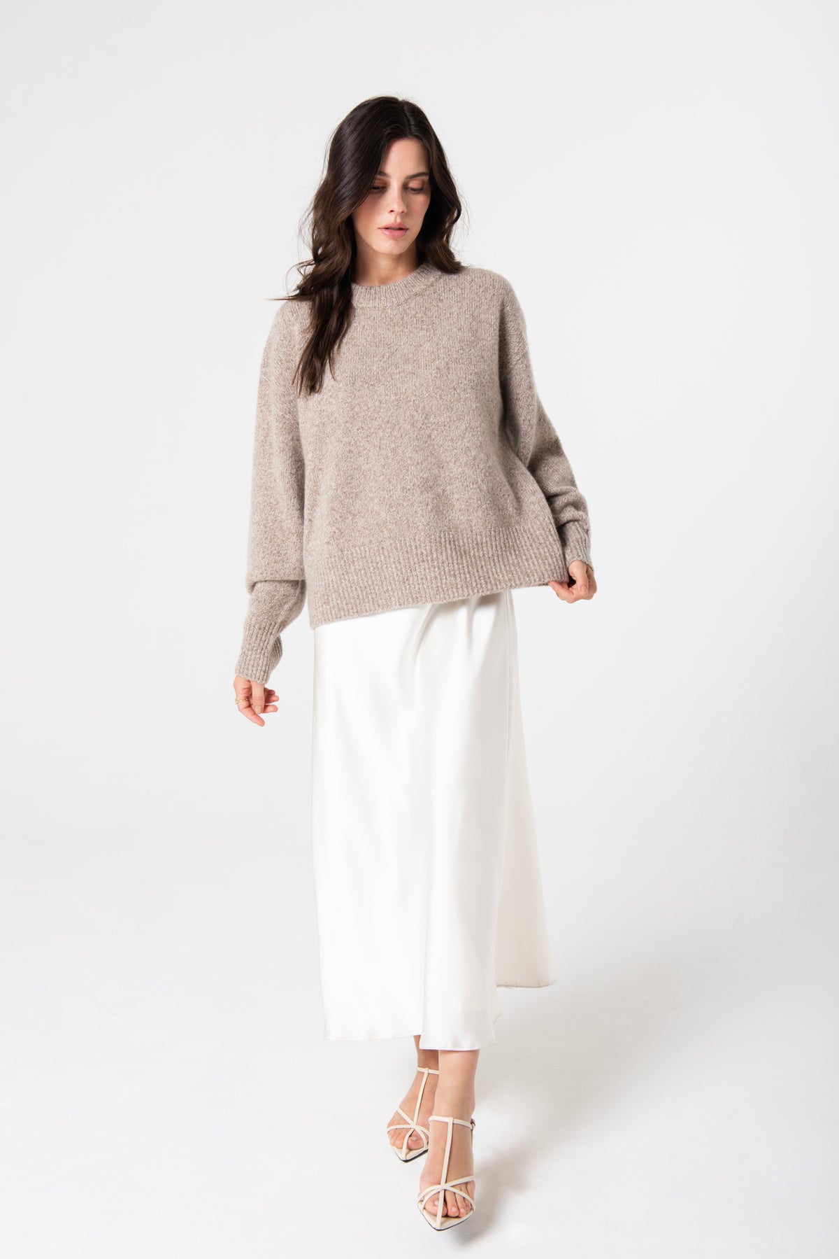 Emma Crew in Silk-Cashmere - Fawn