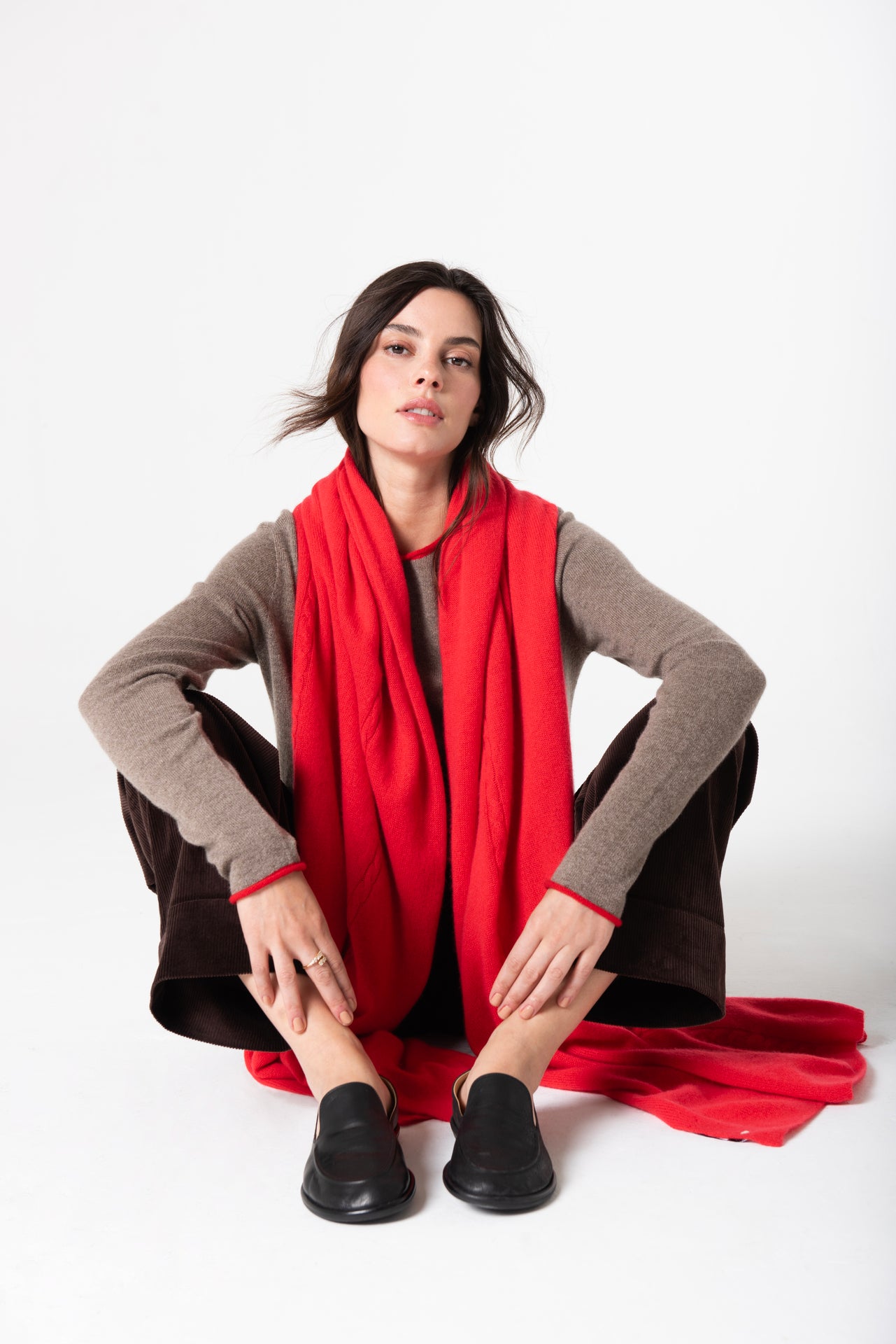 Every Wrap – Scarlet