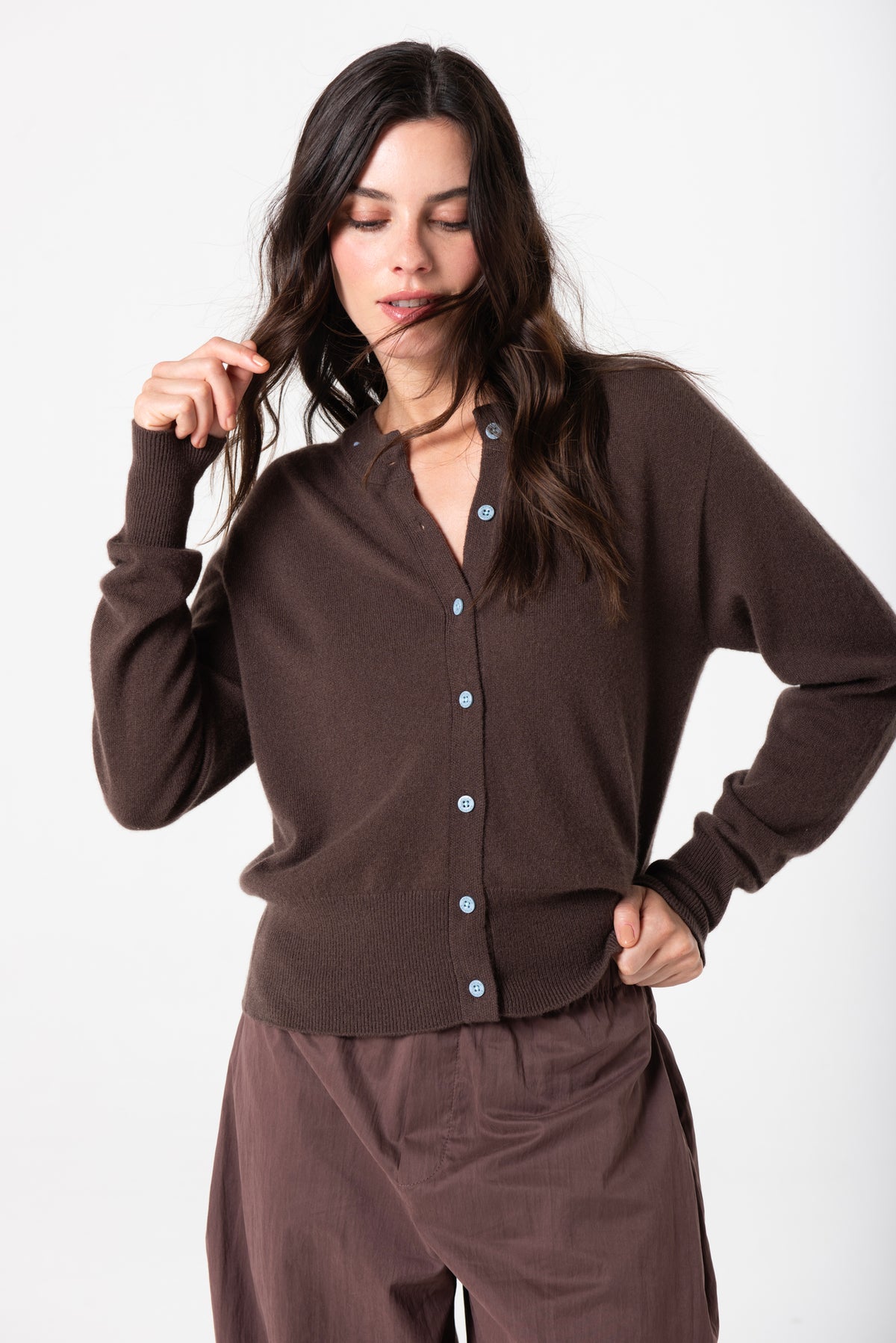 Halle Cardigan in Cashmere - Espresso