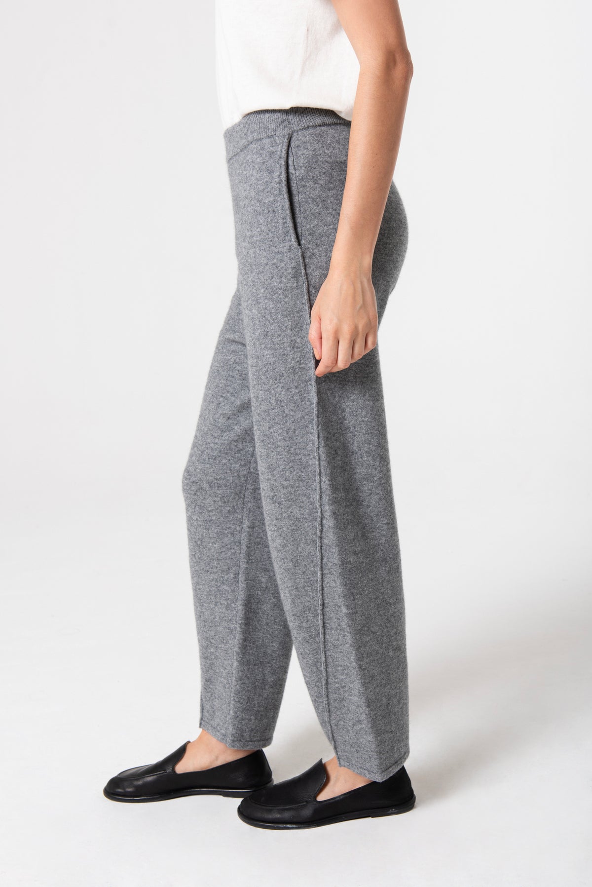 Zoé Barrel in Cashmere/Wool - Grey