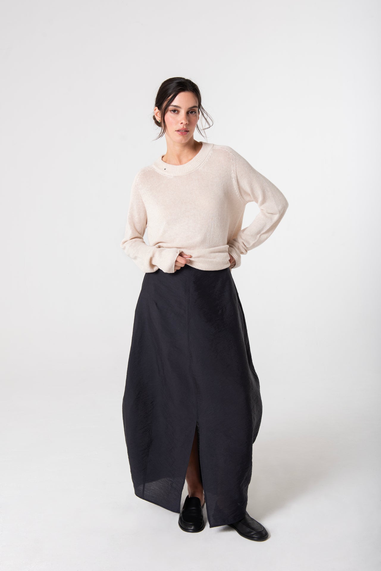 Chloe Crew in Linen - Cream