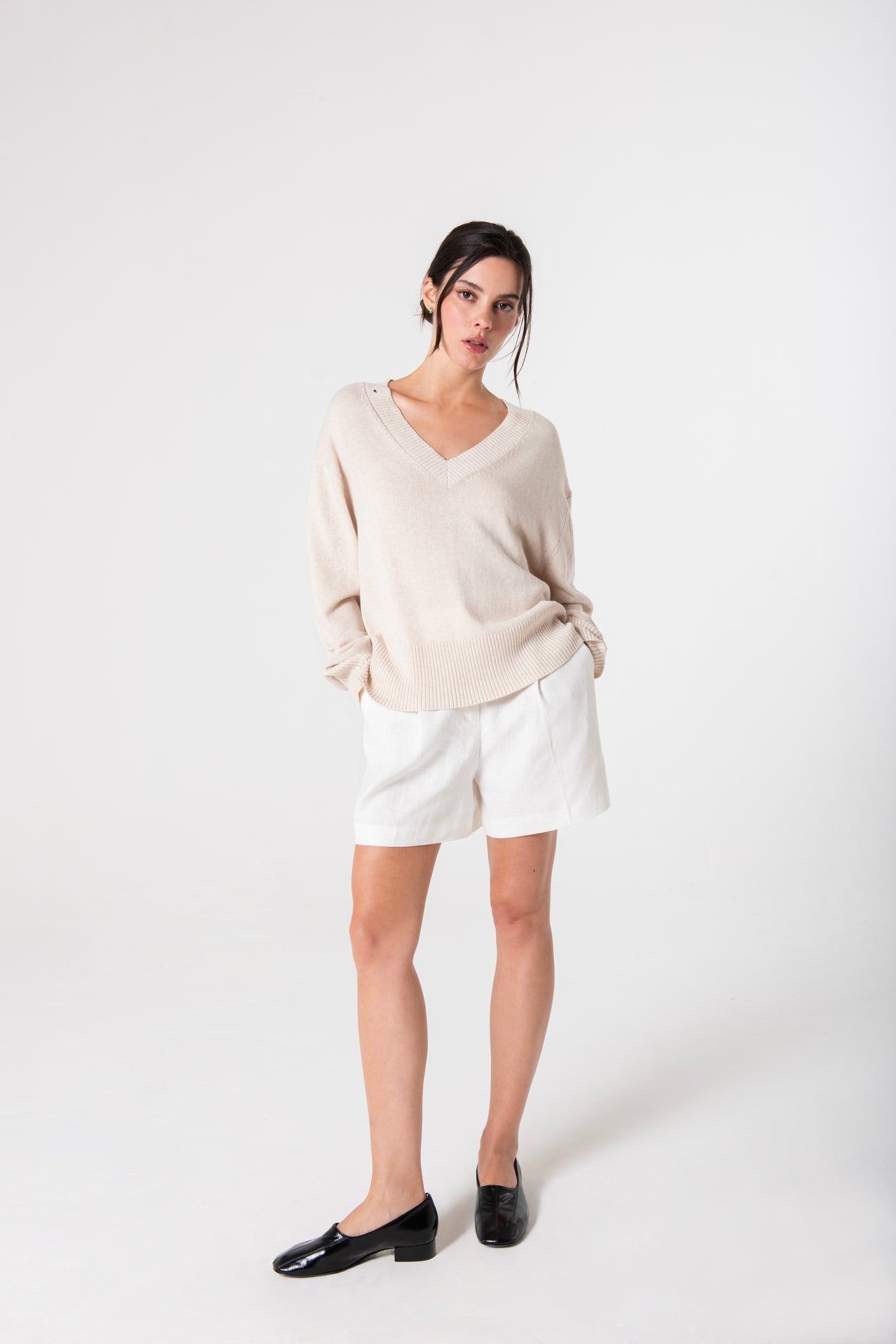 Allie V-Neck in Linen - Cream