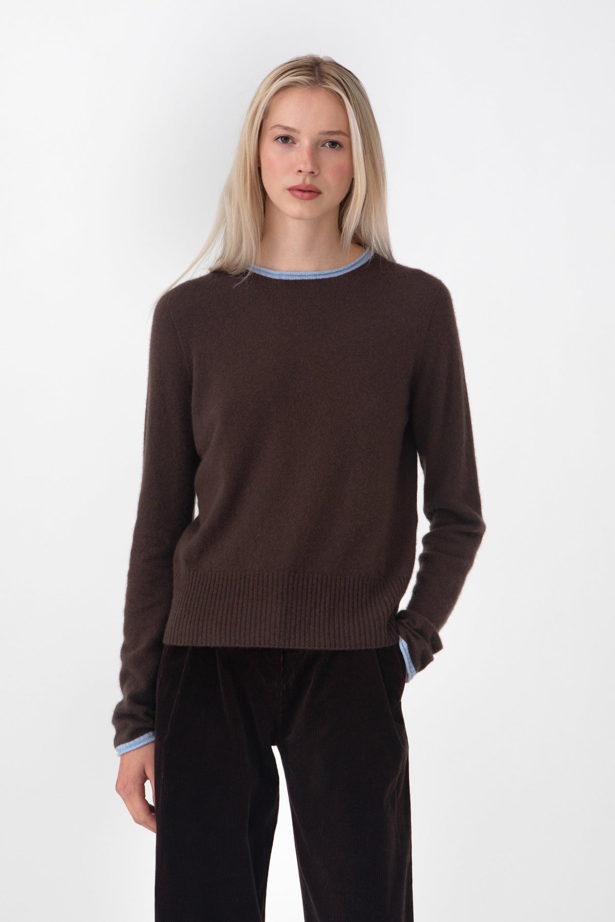 Trish Roll-Edge in Cashmere - Espresso