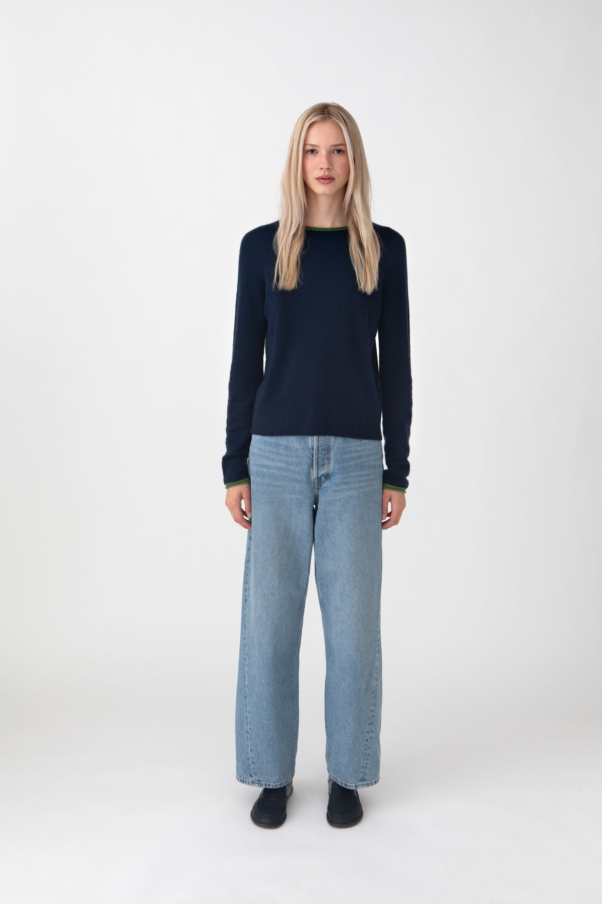 Trish Roll-Edge in Cashmere - Navy
