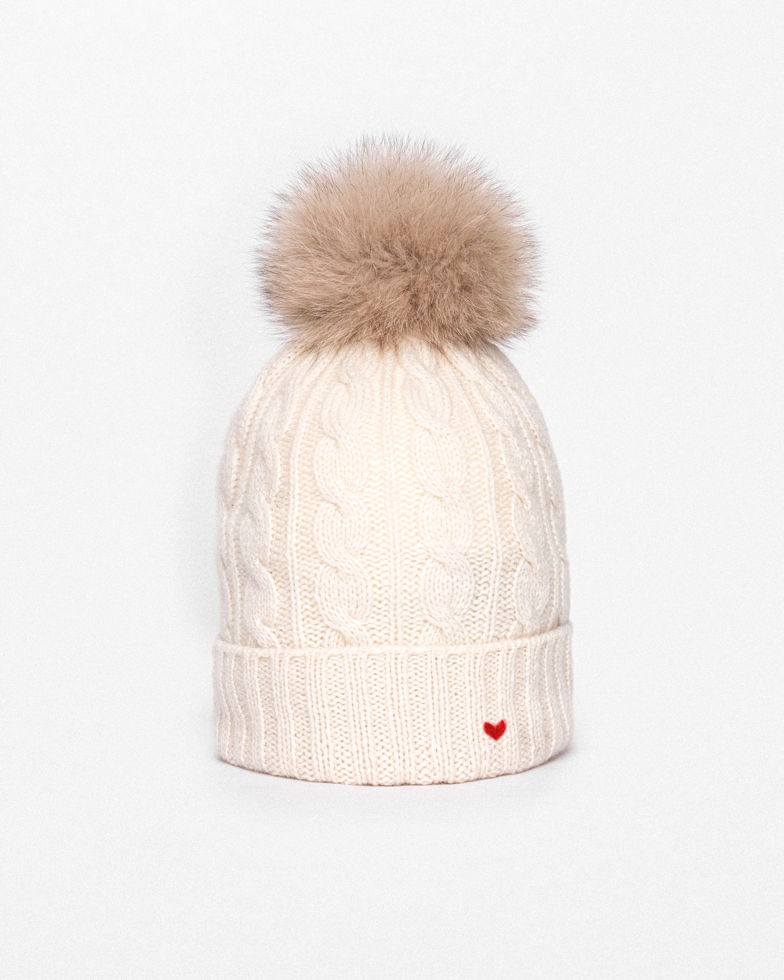 The Kids Cable Beanie – Milk & A Touch of Red